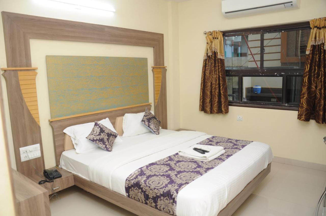 Hotel Bansi Dwārka Dış mekan fotoğraf